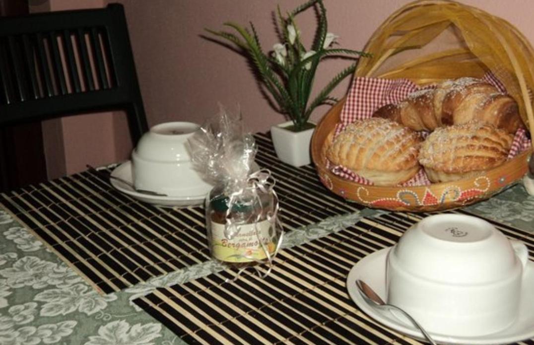 La Via Del Mare Bed & Breakfast Торе дел Греко Екстериор снимка